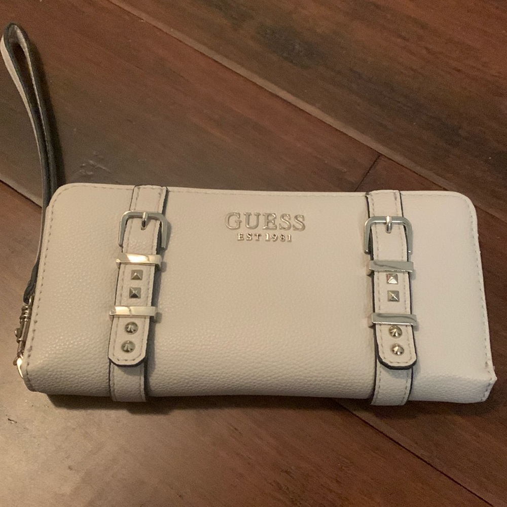 Guess Cream Wallet Barely Used - image 1
